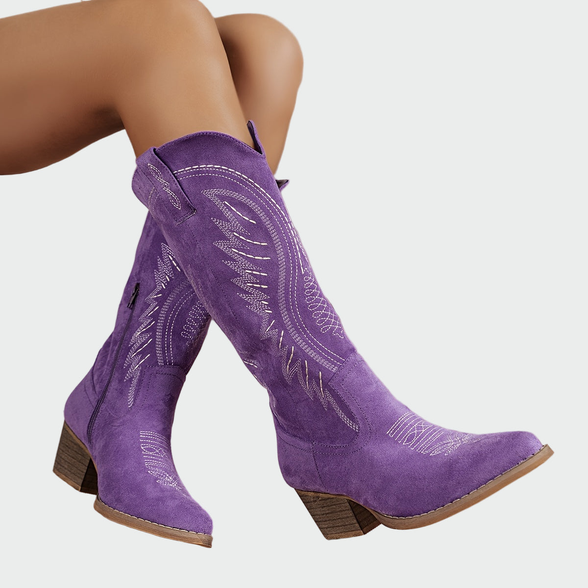 Neža – pärlitega kaunistatud cowboy saapad elegantsete tikanditega