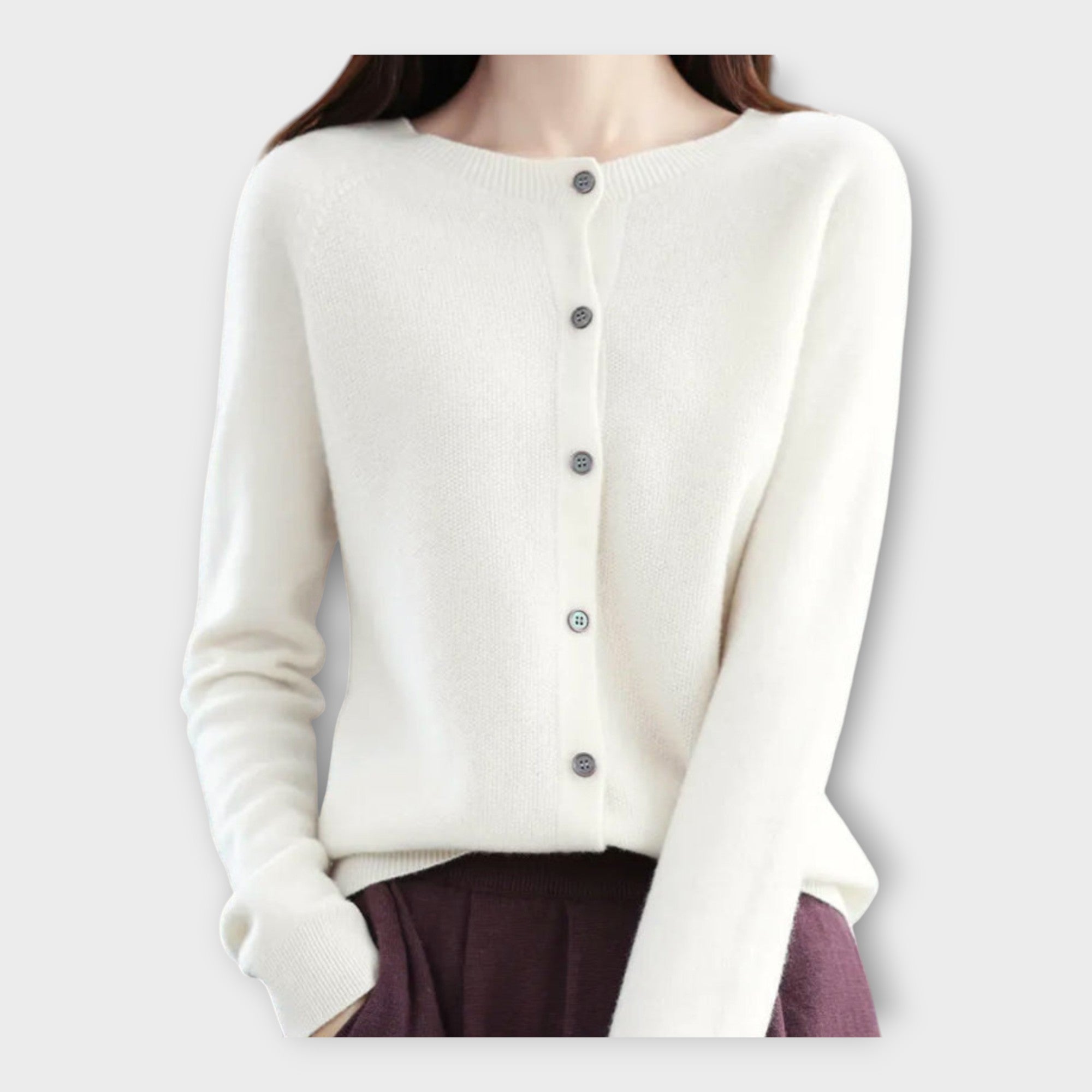 Elegantne nööpidega kardigan