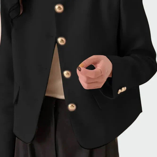 Elegantse joonega jakk